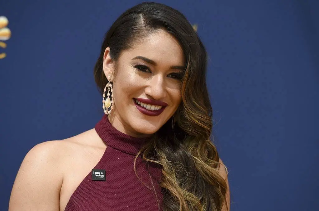 Acusan a Q’Orianka Kilcher de cobrar ilegalmente beneficios de discapacidad