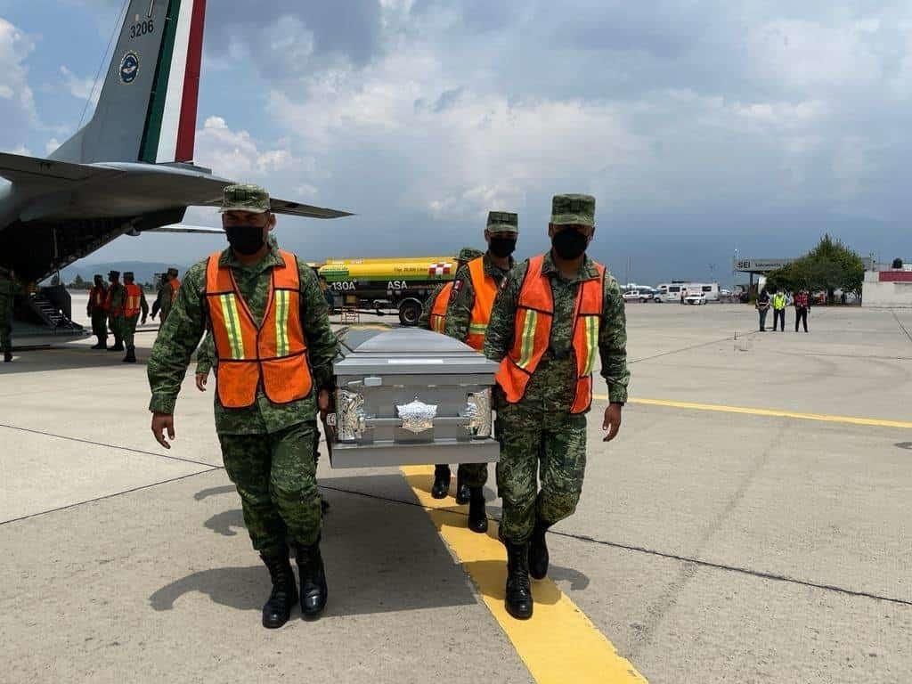 Llegan a México cuerpos de migrantes muertos en tráiler de San Antonio