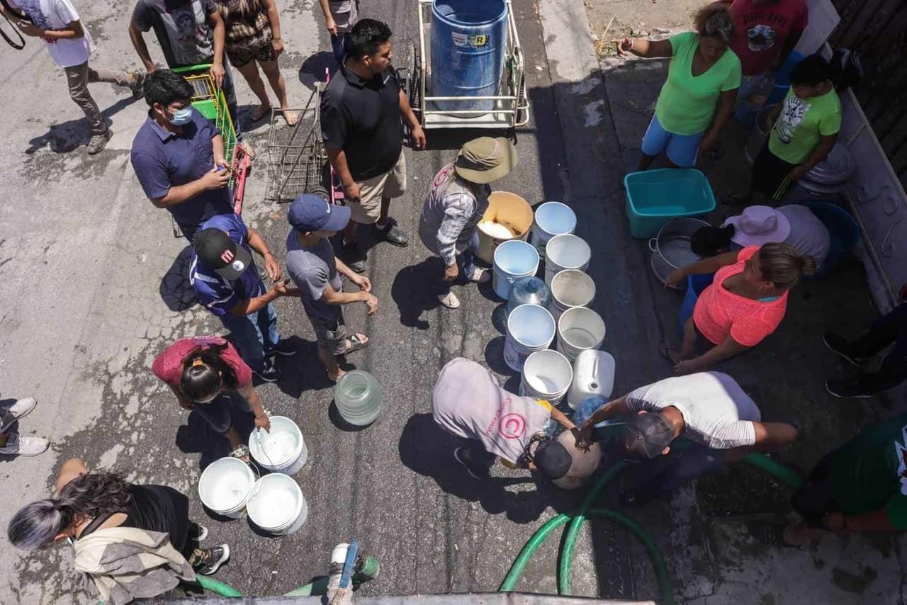 Agua y Drenaje extiende abasto de agua a 405 colonias de Nuevo León