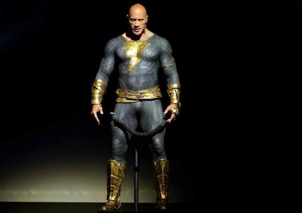 VIDEO: Sorprende Dwayne Johnson en Comic-Con; se disfraza como Black Adam