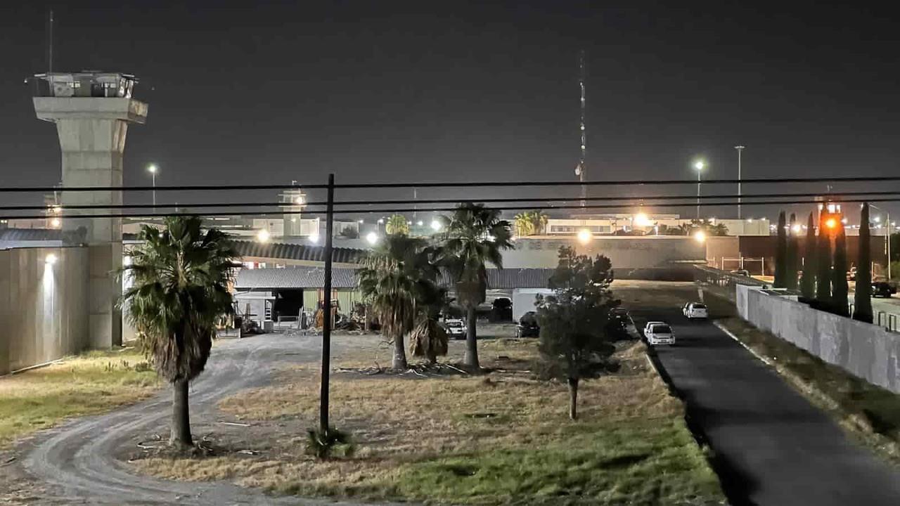 Se manifiestan reos en penal de Apodaca