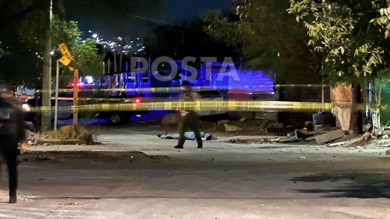 Ejecutan motociclistas armados a un hombre cuando llegaba a su casa
