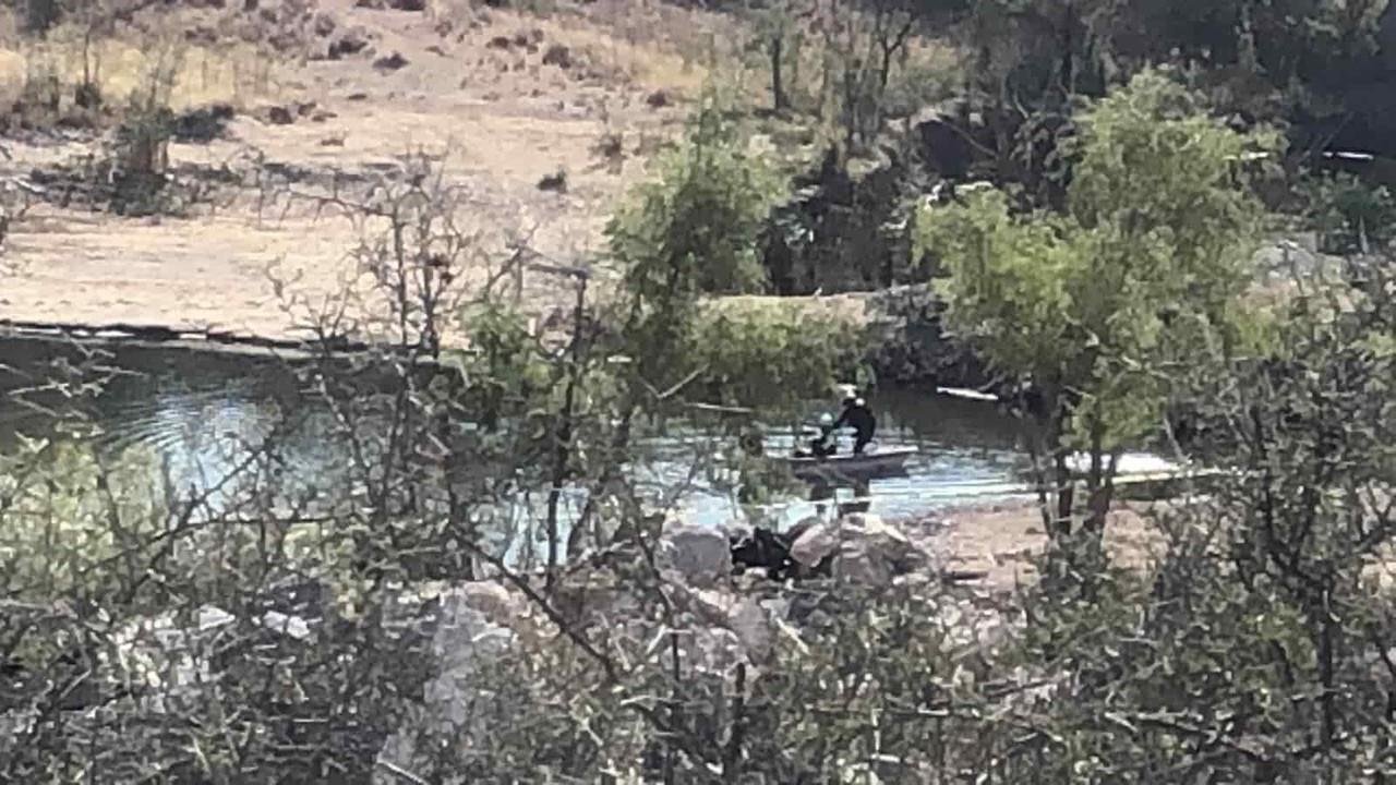 Hallan adolescente ahogado en represa de Salinas Victoria