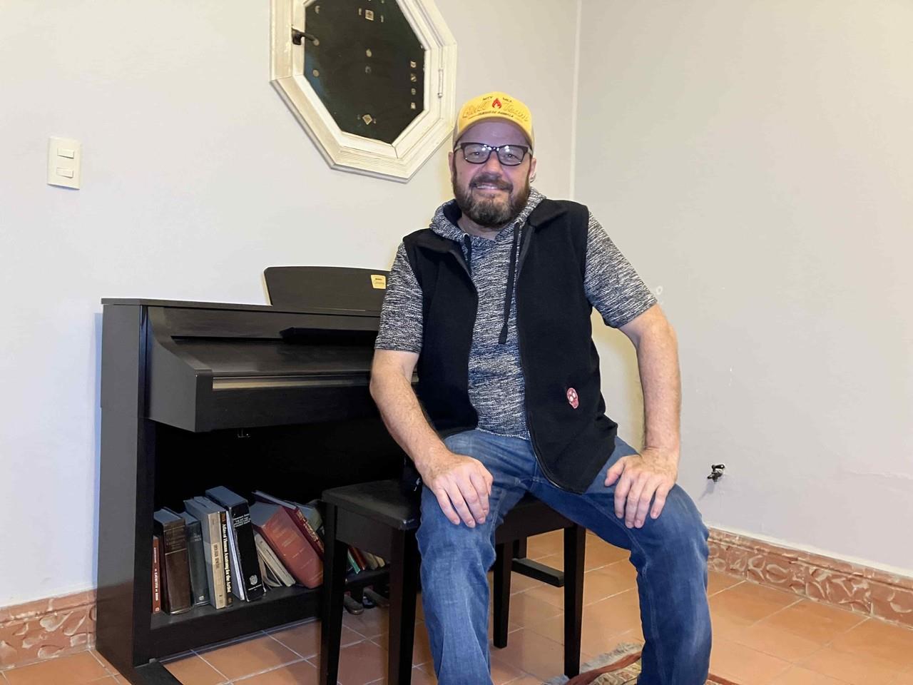Lanzará Nicho Hinojosa disco tributo a Tropical Panamá