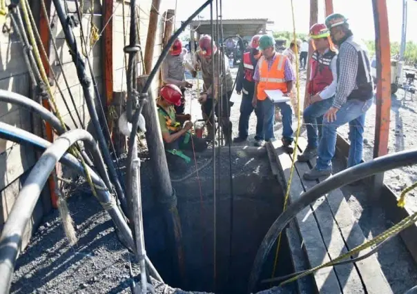 Utilizan 19 bombas de agua para rescate de 10 mineros en Sabinas, Coahuila