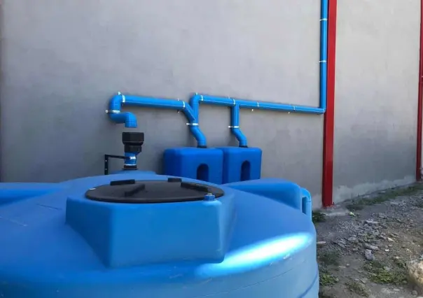 Se benefician familias con "Escuelas y Barrios de lluvia" en Monterrey