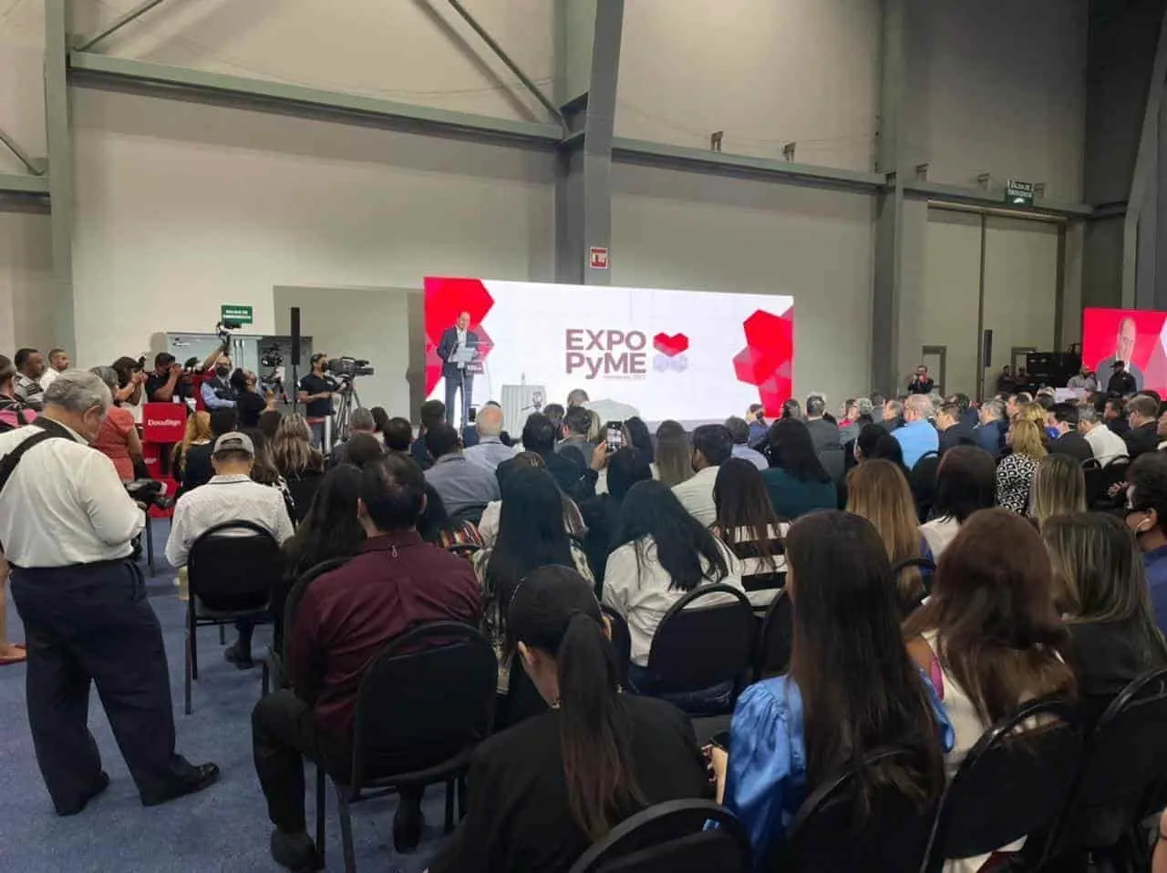 Inauguran la Expo PyME 2022 en Cintermex
