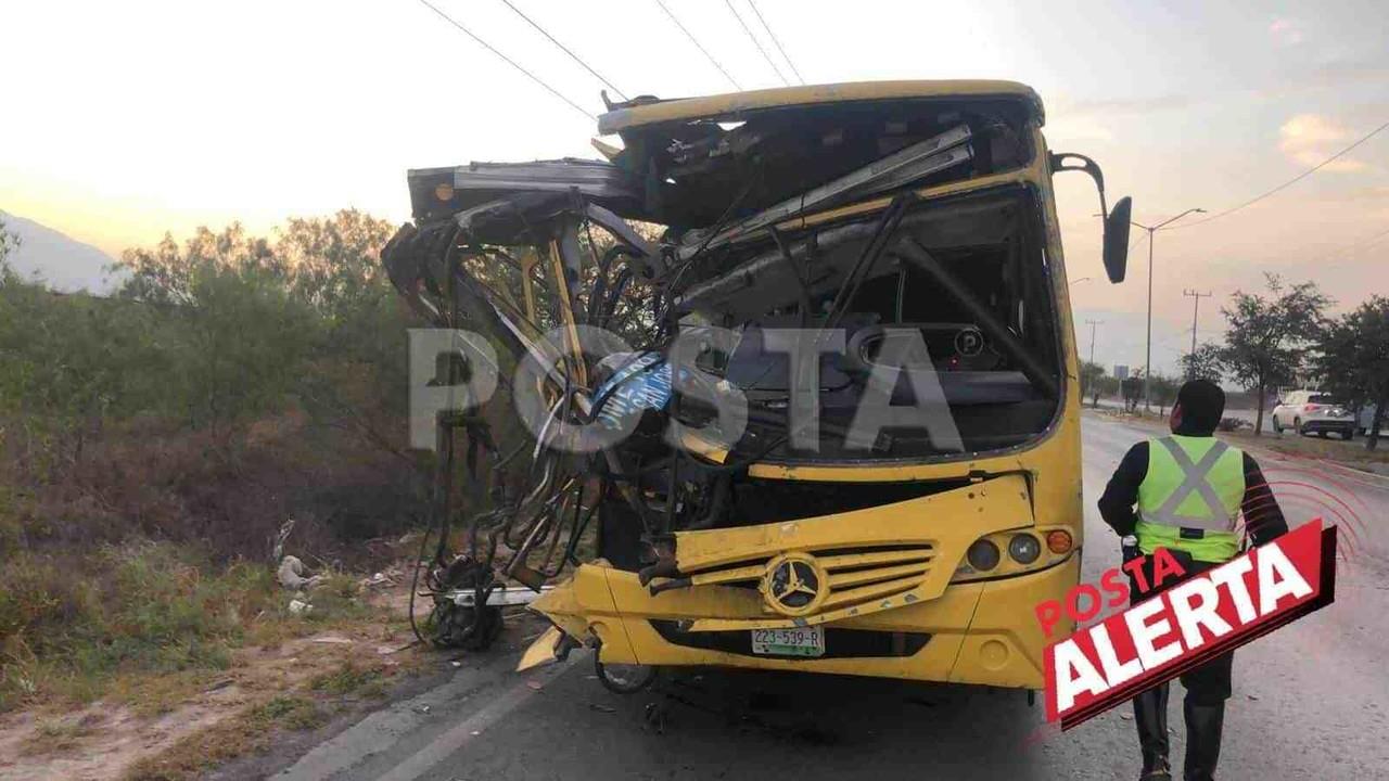 Chocan 2 camiones de ruta 310 en García; hay una decena de lesionados