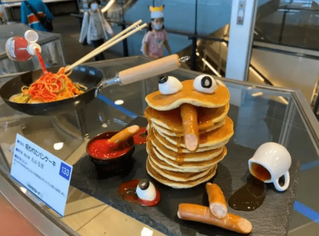 ¡Parece real! Restaurantes japoneses exhiben comida de plástico