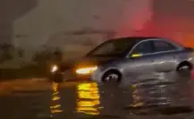 Automovilista queda atrapado por corriente de agua en El Uro
