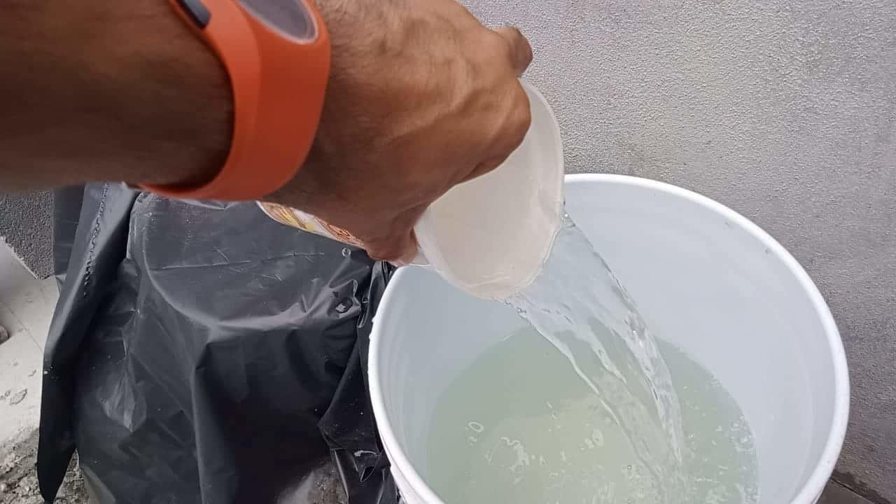 Vecinos del norte y sur de Monterrey sufren desabasto de agua
