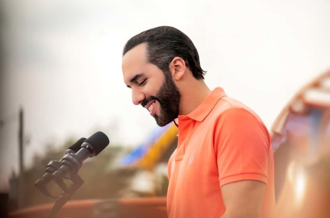 Twittero es procesado... ¡por criticar al Presidente de El Salvador!