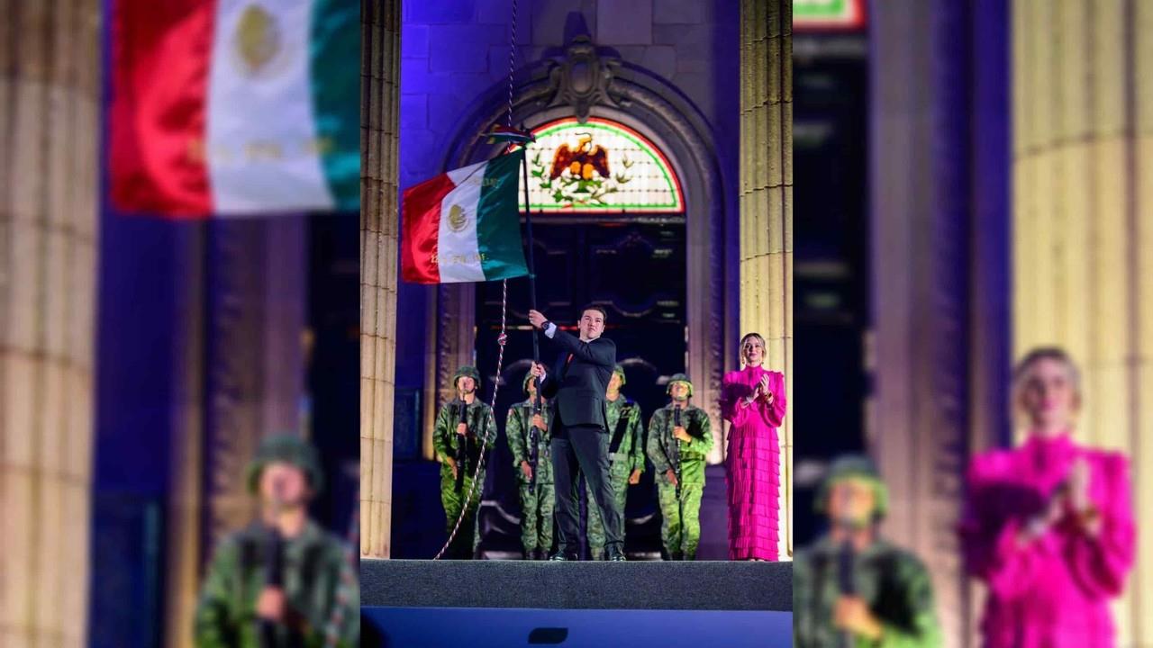 ¡Viva México! Samuel da primer Grito de Independencia como Gobernador