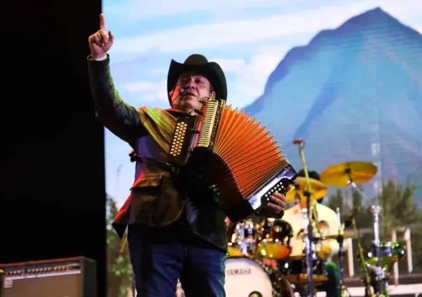 Gritan regios con la música de Pesado