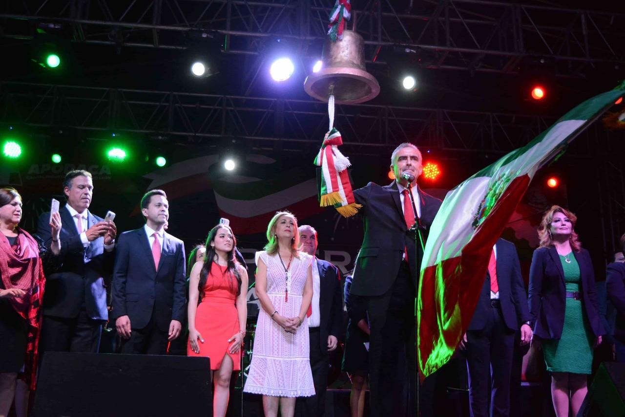 Celebra Apodaca 212 Aniversario de la Independencia de México