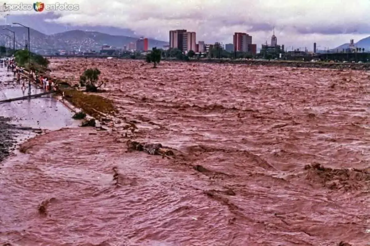 Regios recuerdan a 34 años el paso del Huracán Gilberto en Nuevo León