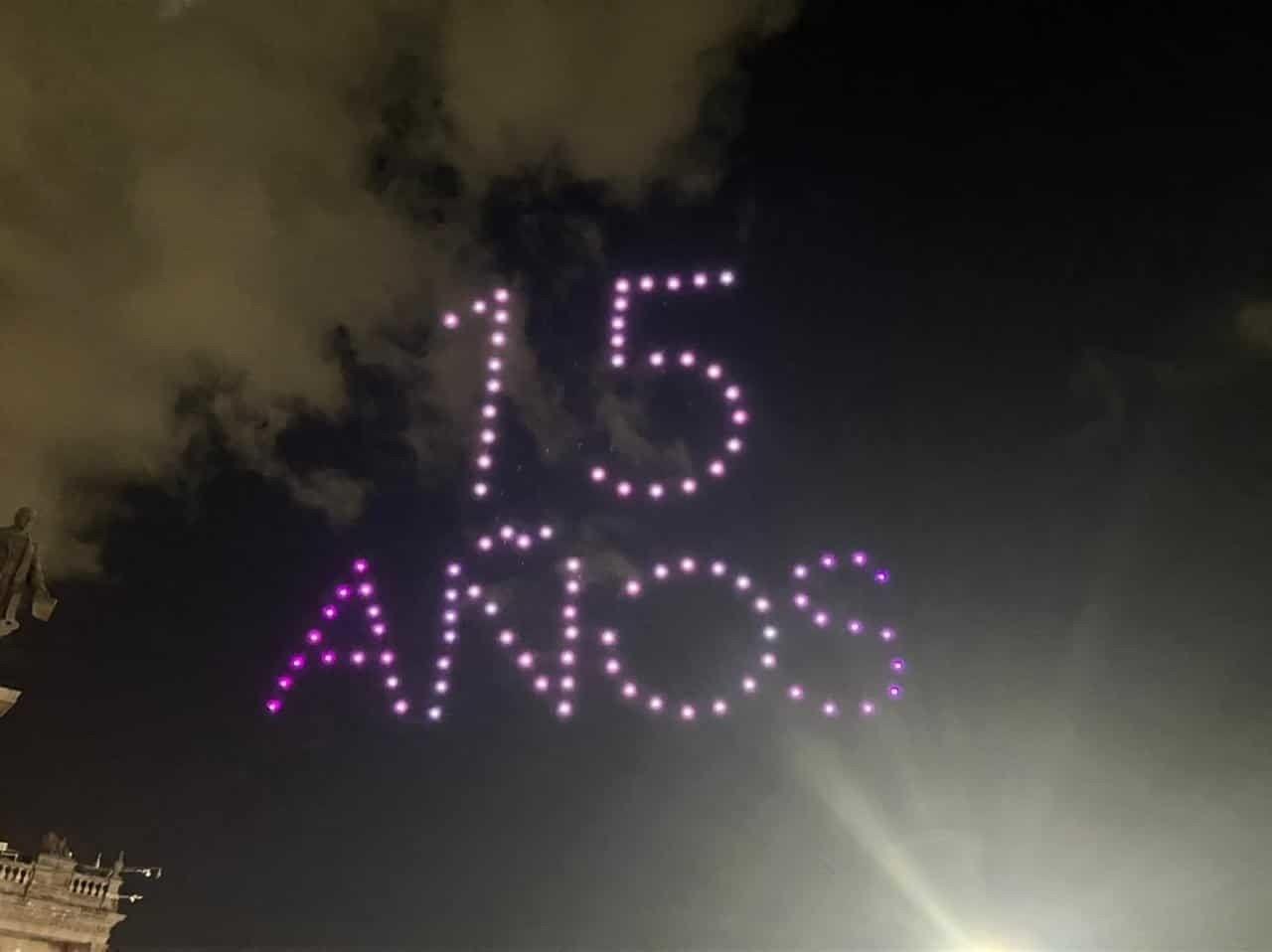 VIDEO: Sorprende a regios show de drones Festival Internacional Santa Lucía