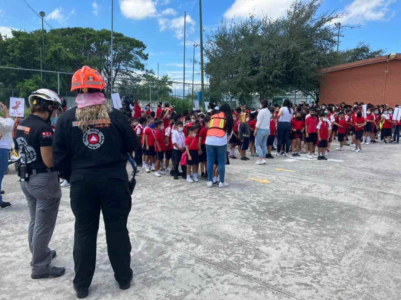 ¡Sin contratiempos! Realizan simulacro en escuela de Apodaca