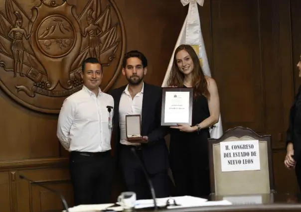 Entrega Monterrey medalla al Mérito Diego de Montemayor