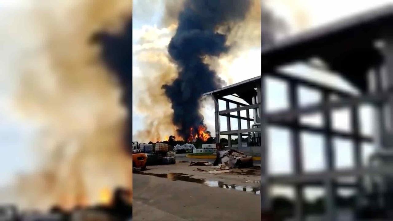 Fuga de gas causa explosión en ducto de Pemex en Tabasco