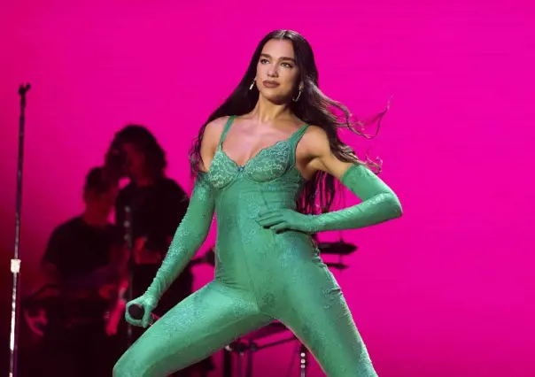 Seduce Dua Lipa con su ritmo a regios