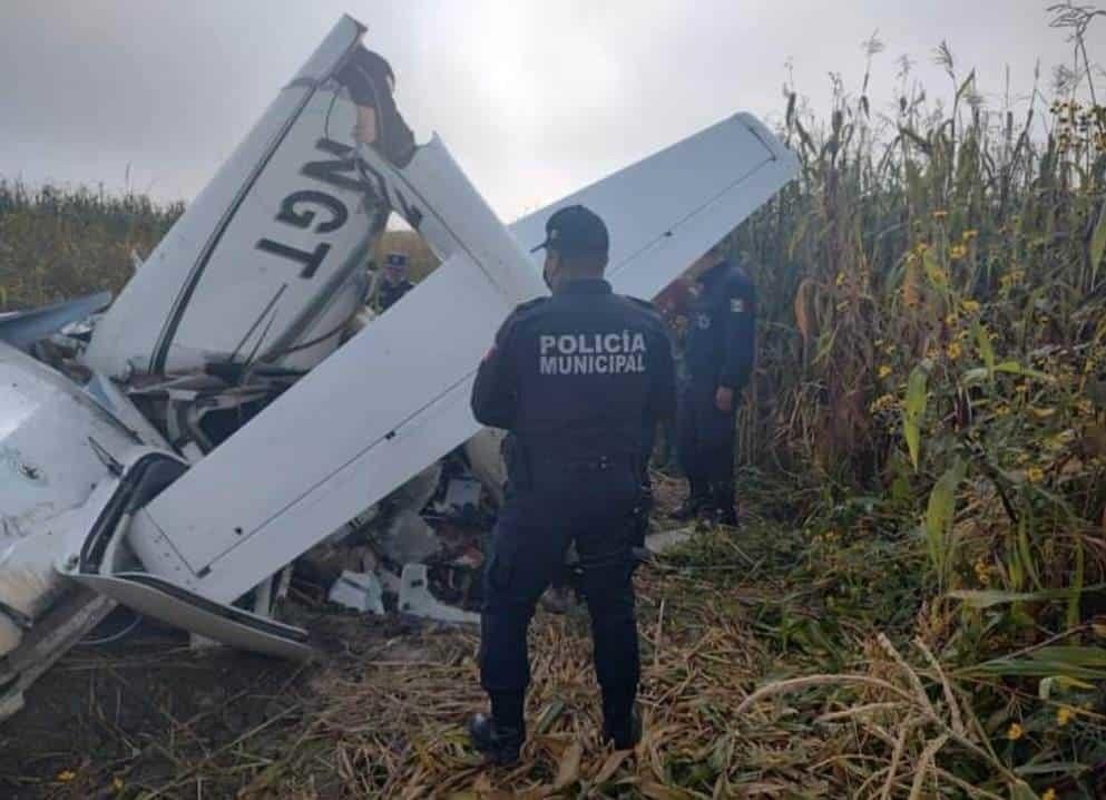 Desplome de avioneta deja 3 muertos en Edomex