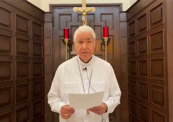 Pide arzobispo de Monterrey ser críticos a informes de políticos