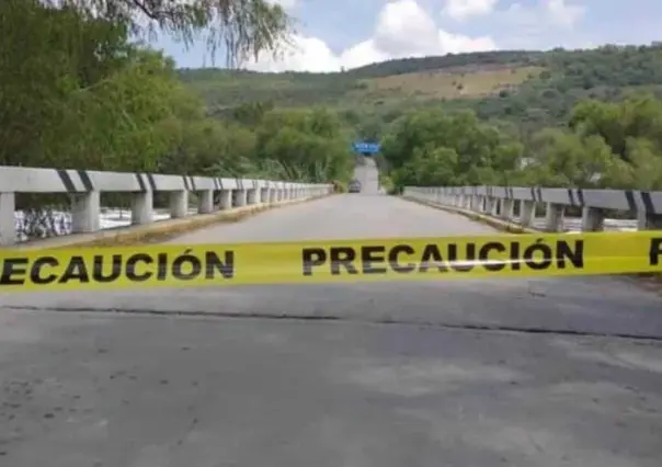 Alarma embolsado colgado de puente de Hidalgo; era un muñeco