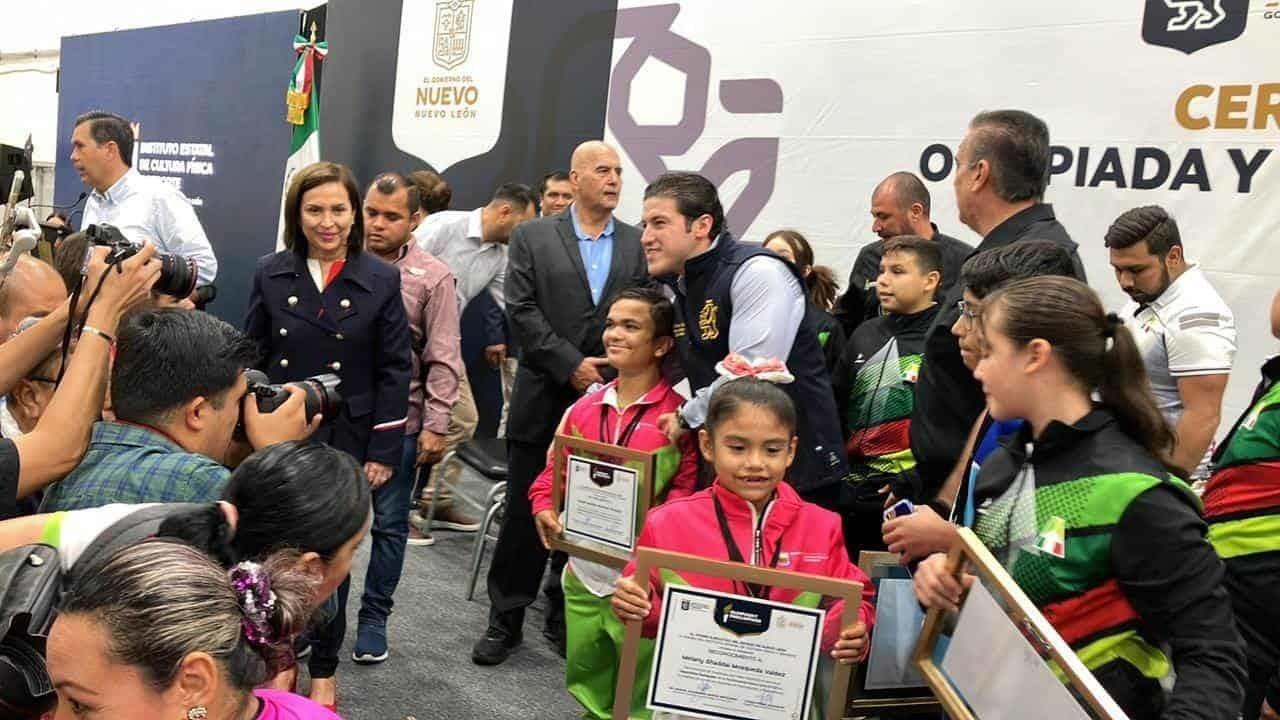 Premia Nuevo León a deportistas de Olimpiadas y paralimpiadas 2022