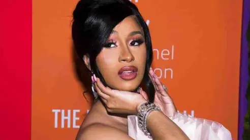 Cardi B anuncia su cuarto embarazo 
