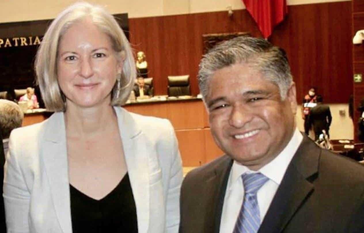 Víctor Fuentes y Cónsul de Canadá acuerdan impulsar empleo a mexicanos