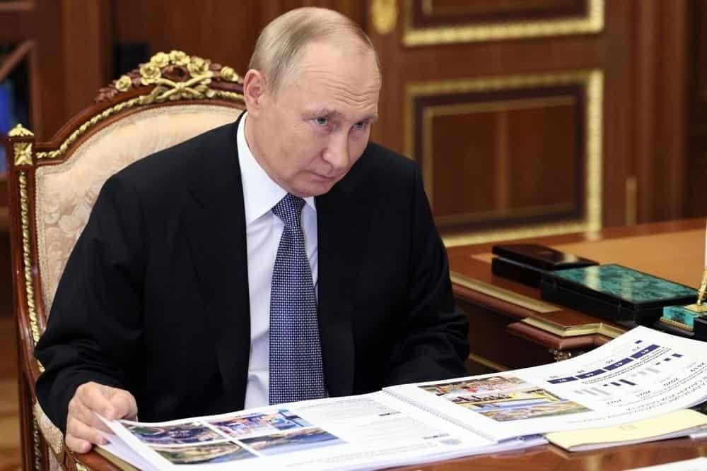 Declara Putin ley marcial en regiones anexionadas de Ucrania