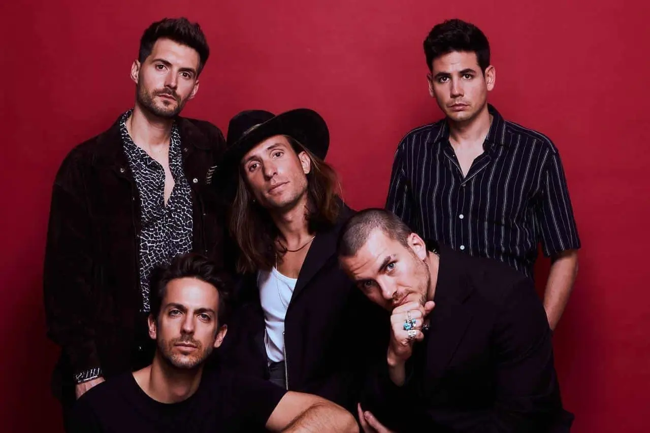 Anuncia Dvicio salida de Andrés Ceballos; la banda se tomará un descanso