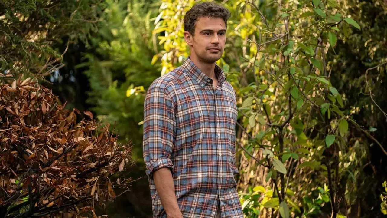 Protagonizará Theo James serie basada en el filme, Los Caballeros