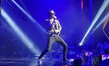Desatan regios sus emociones al ritmo de Beto Cuevas