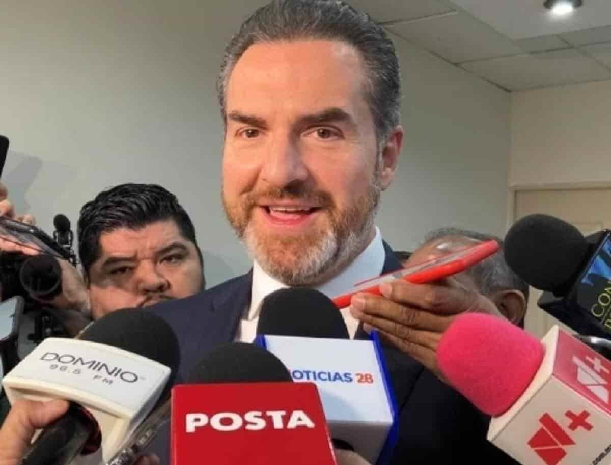 Veta Samuel a Adrián de la Garza para Fiscal