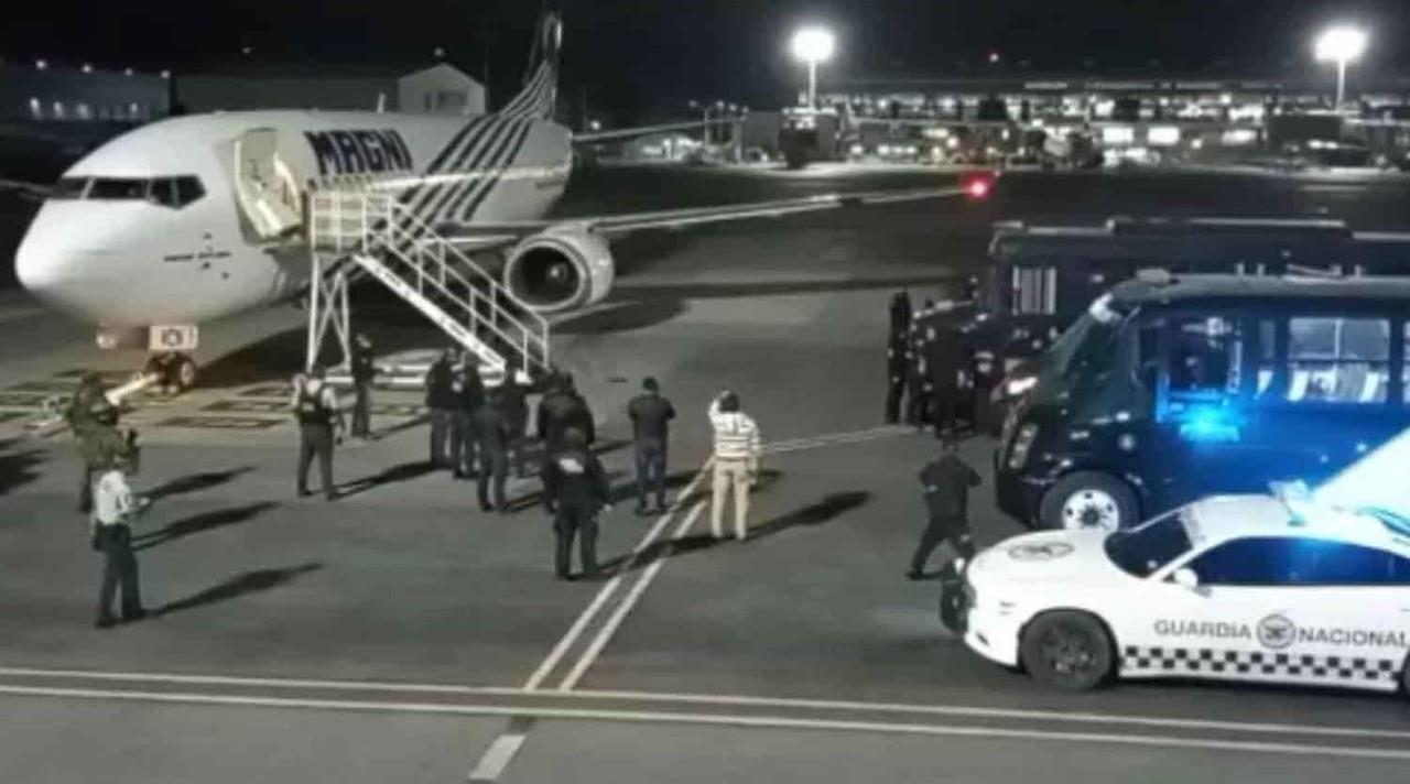 Trasladan a 41 reos de Nuevo León a penales federales