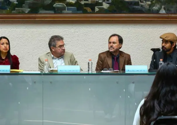 Recibe UANL 3 mil ejemplares del Fondo Eduardo Zambrano