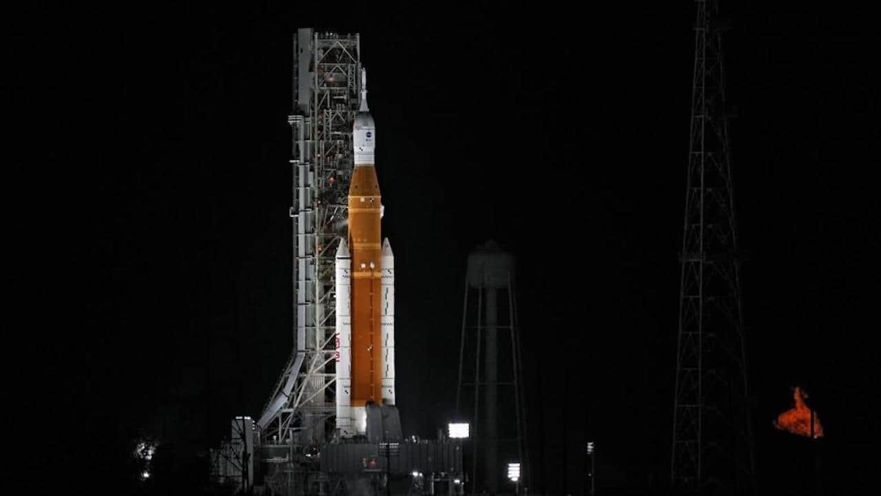 Lanza NASA un cohete lunar 50 años después del Apollo