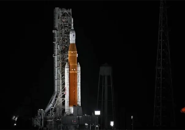 Lanza NASA un cohete lunar 50 años después del Apollo