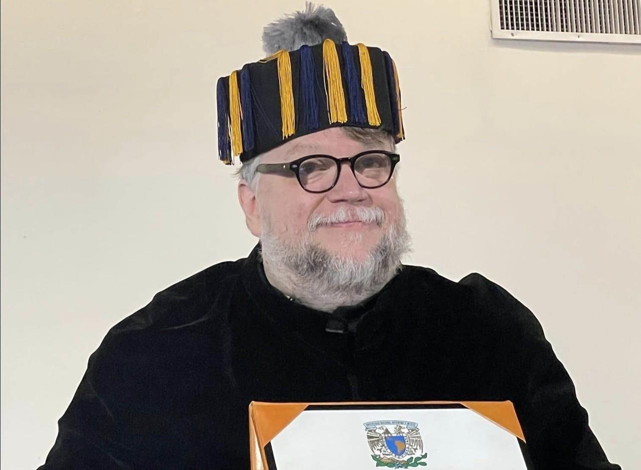 Entrega la UNAM Doctorado Honoris Causa a Guillermo del Toro