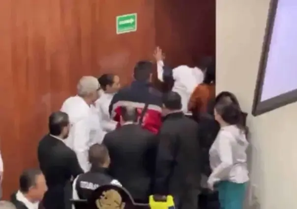 Se desmaya diputado en plena sesión de Congreso de Tamaulipas
