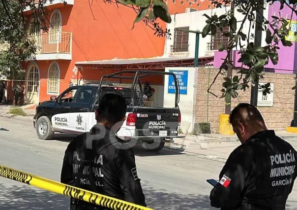 Ejecutan a hombre en papelería de la colonia Mitras Poniente