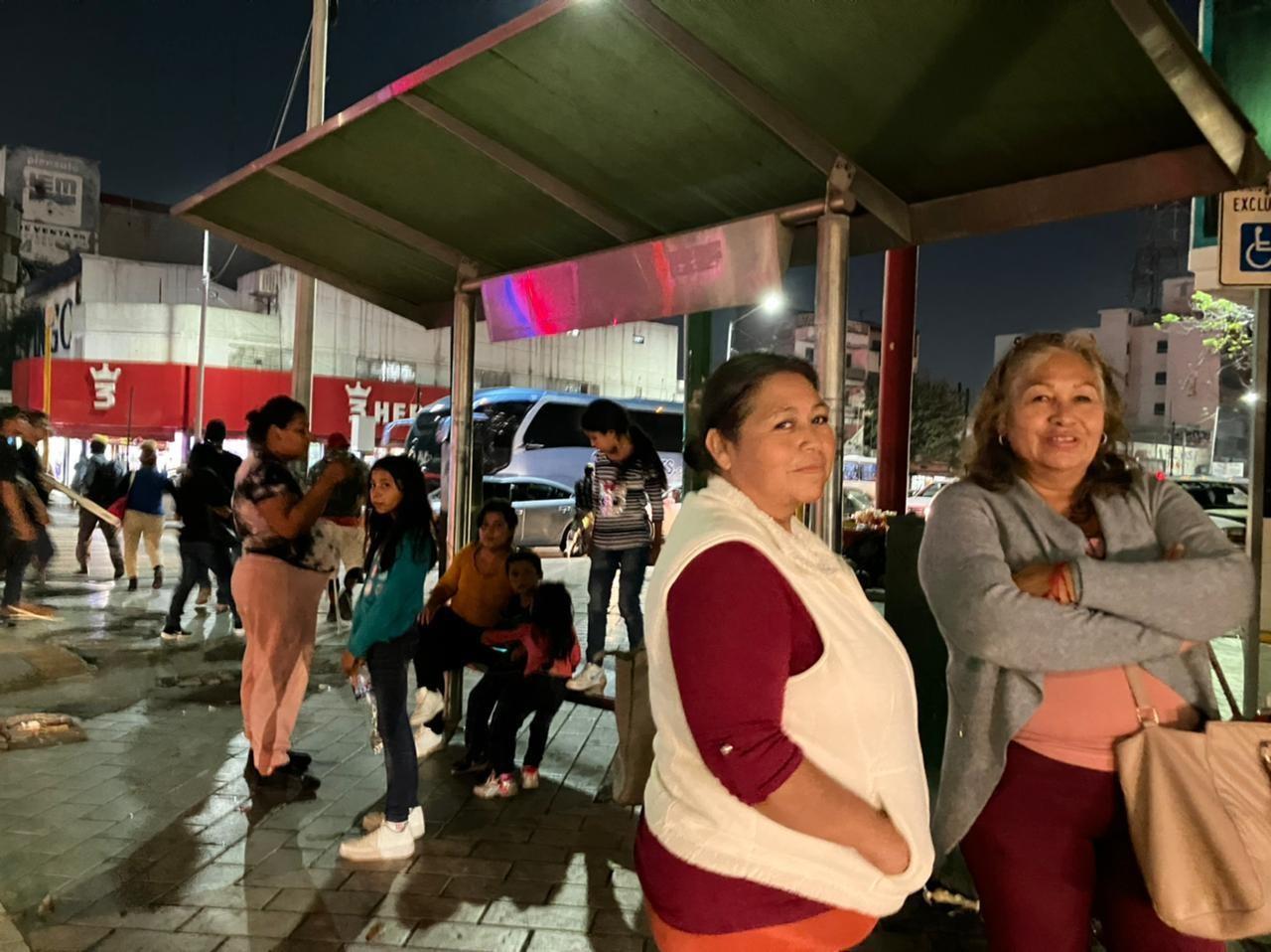 Sufren usuarios las consecuencias del cierre de la Línea dos del Metro