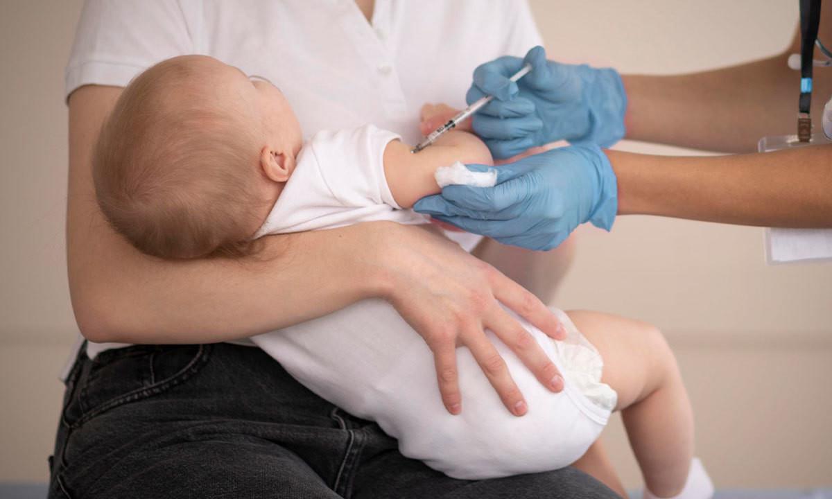 FDA autoriza vacunas de refuerzo COVID-19 para niños a partir de 6 meses de edad