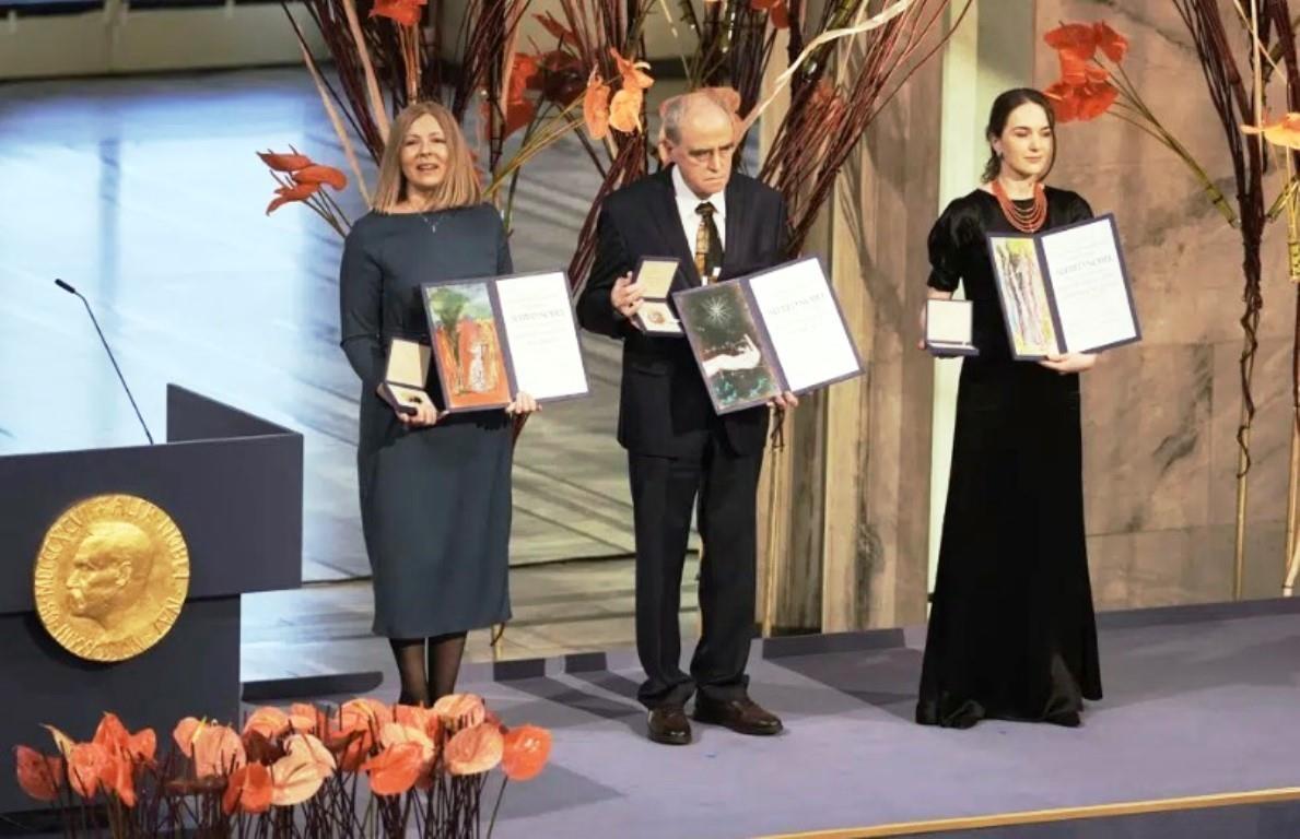 Denuncian ganadores de Nobel de la Paz la guerra en Ucrania