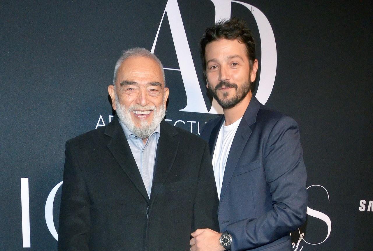 Diego Luna y su padre Alejandro mantenían una estrecha relación desde que el actor perdió a su madre siendo un niño. Foto. Especial