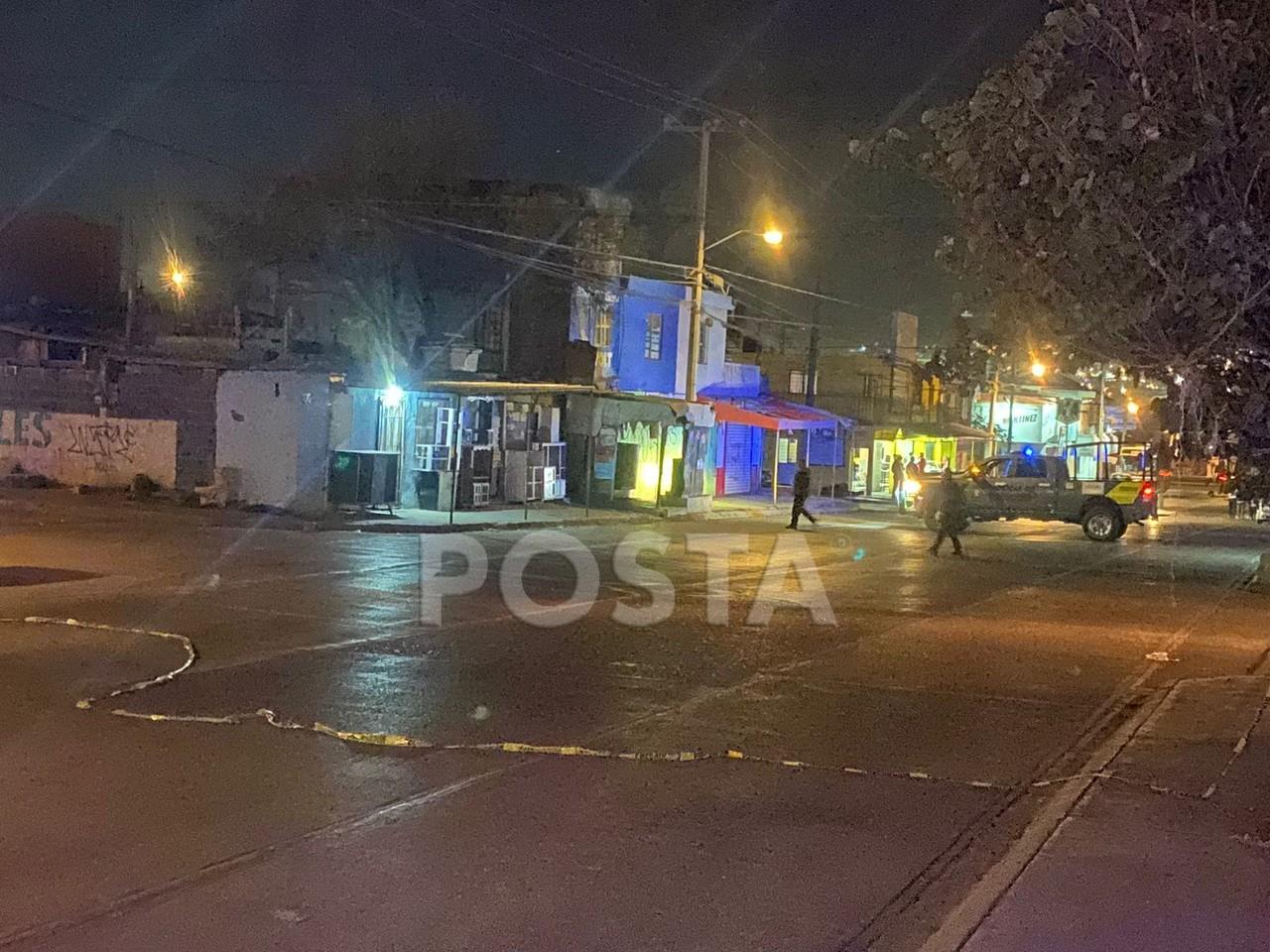 La vivienda atacad a balazos es señalada por vecinos como punto de venta de droga. Foto: Raymundo Elizalde