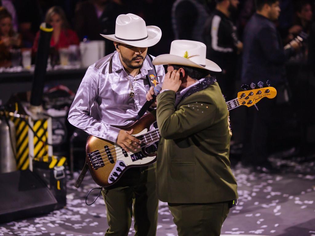 Grupo Arriesgado puso a cantar y a bailar al público en su debut en el Domo Care. Foto. Cortesía Domo Care