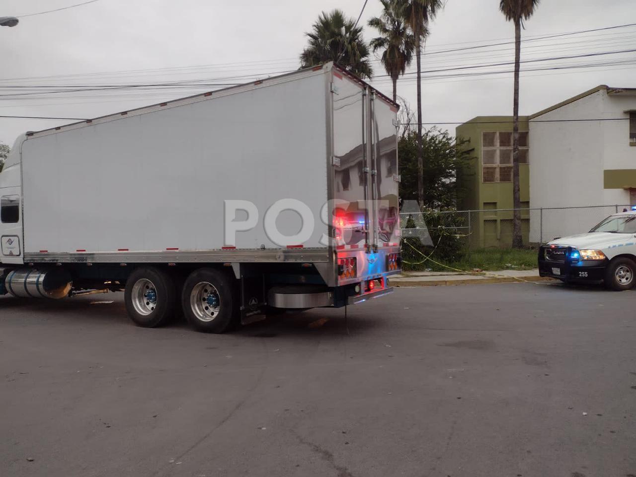 Autoridades decomisaron más de 35 toneladas de pirotecnia en una propiedad ubicada en la colonia Madero, en Monterrey. Foto: Raymundo Elizalde